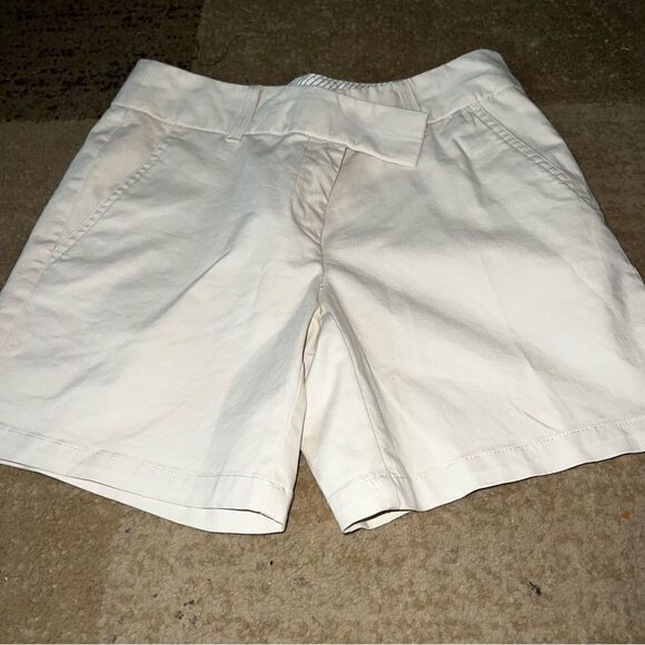 Ann Taylor shorts  - Picture 1 of 6
